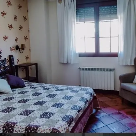 Apartment Entrada Rio Lobos Hontoria del Pinar