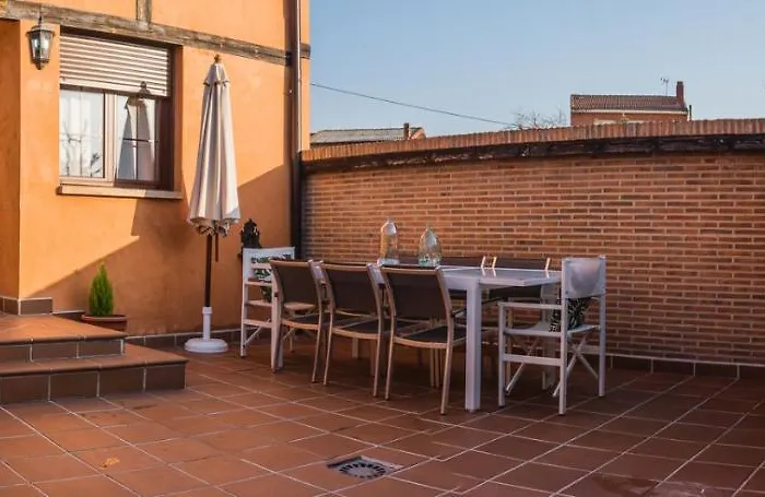 Entrada Rio Lobos アパート